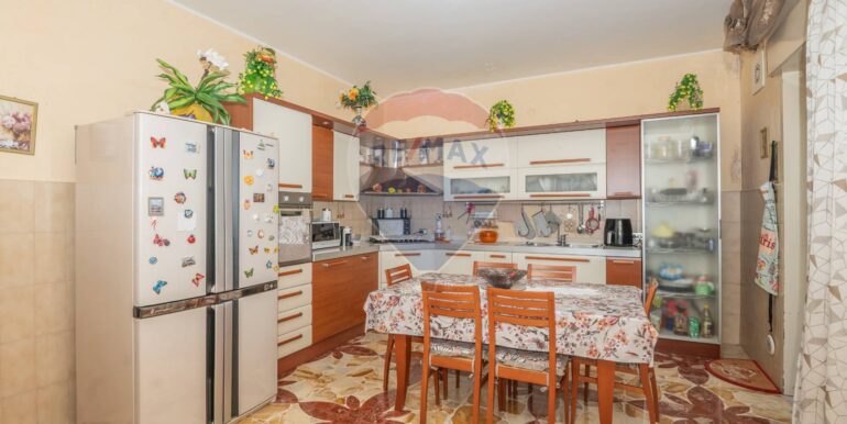 20250828124729-976147-9