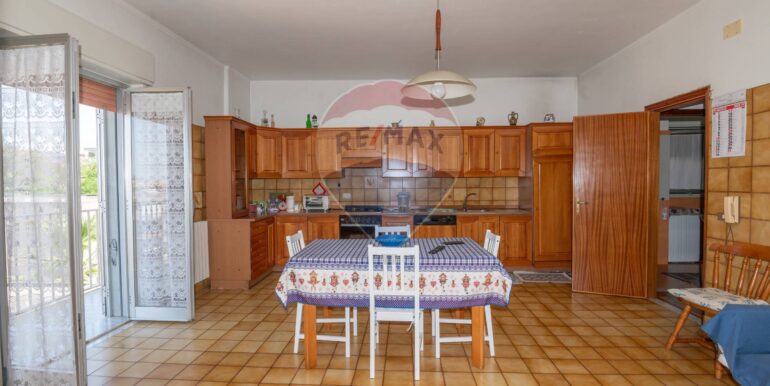 20250828192646-973086-19