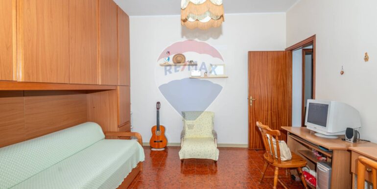 20250828192749-973086-37