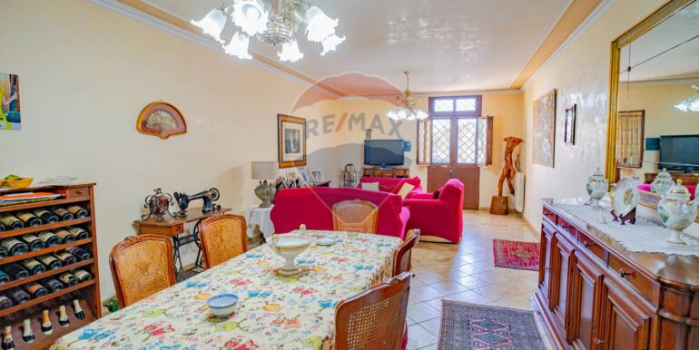 20250828202322-976370-2