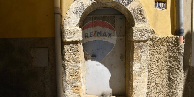 20250828213628-975408-2