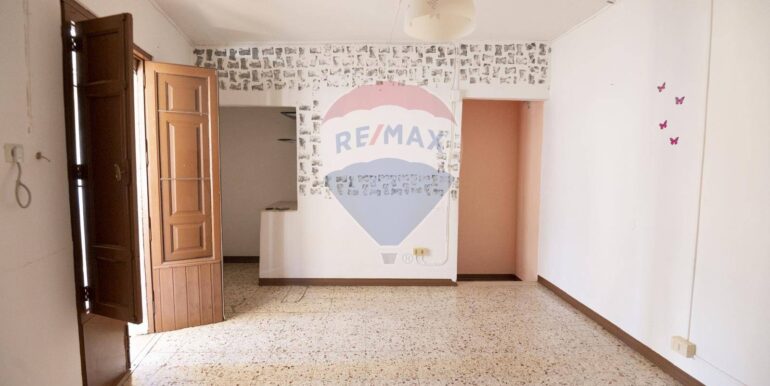 20250828213651-975408-11