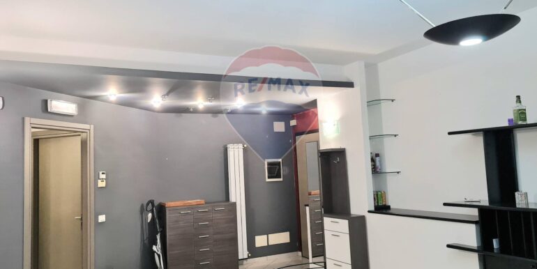 2025082982933-976086-2