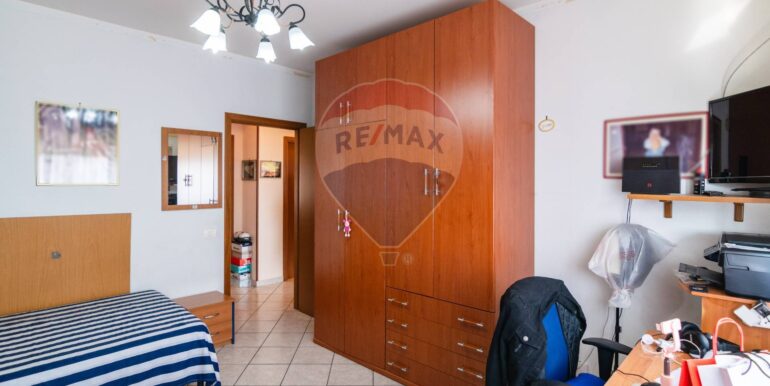 2025082990335-975197-30