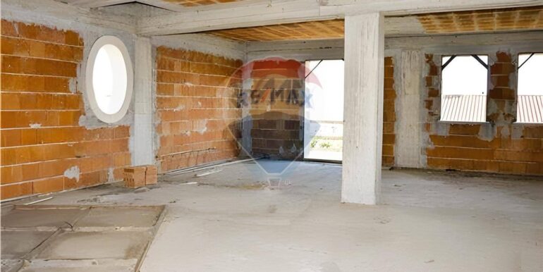 20250830174010-976735-10