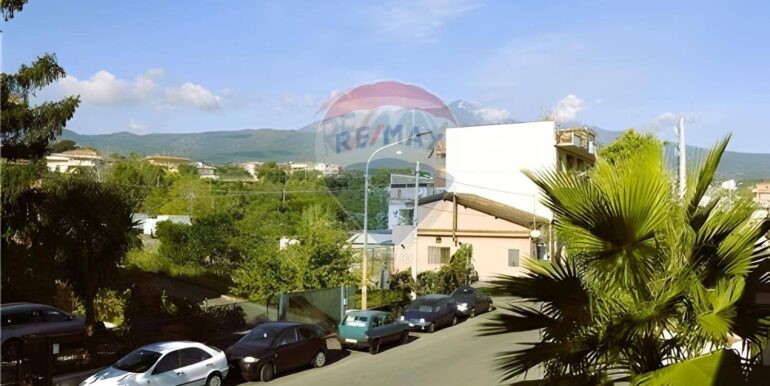 20250830174018-976735-14