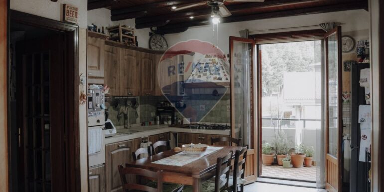 20250901152519-976950-11