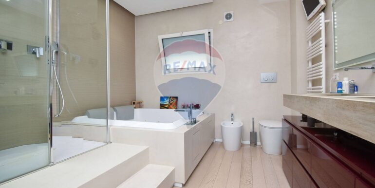 20250901191644-977039-19