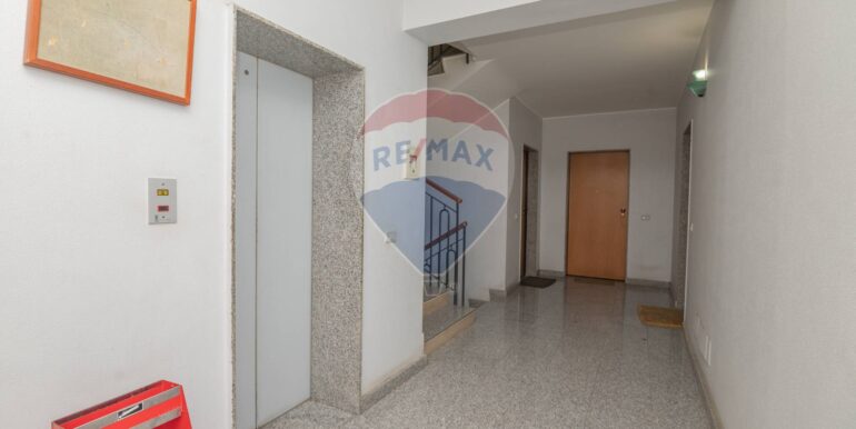 20250902165738-975838-44