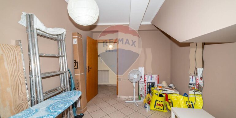 20250902192204-977306-6