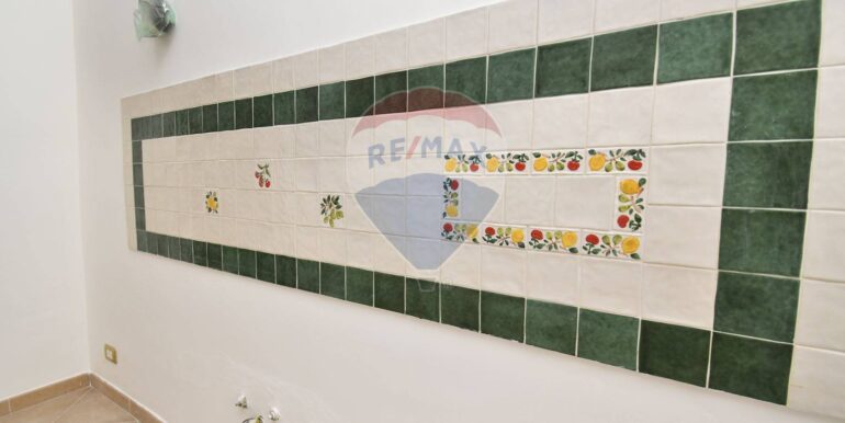 20250902195747-975457-43