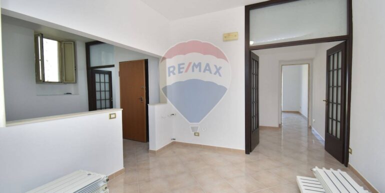 20250902195805-975457-48