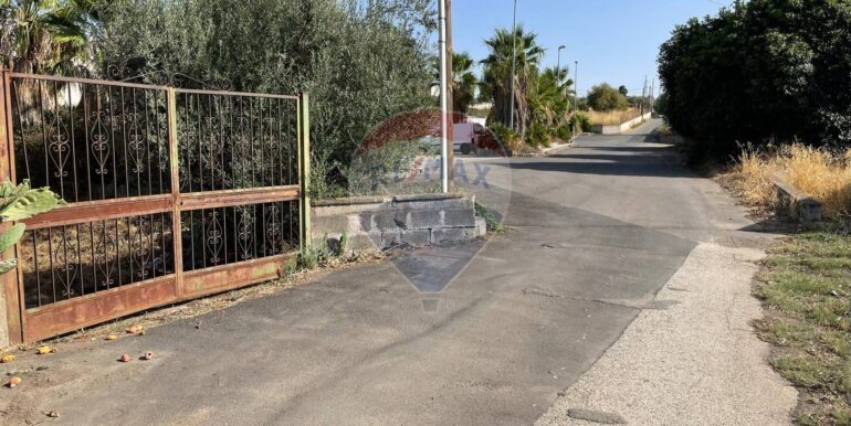 20250902224031-977272-17