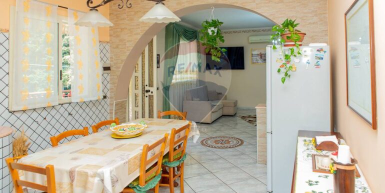 20250903102951-977380-11