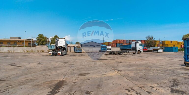 20250903122506-977436-4