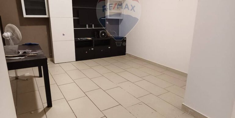 2025090382954-963976-6