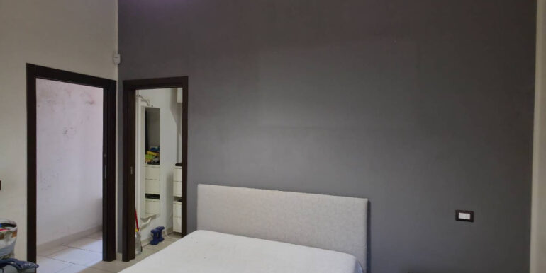 2025090383001-963976-9