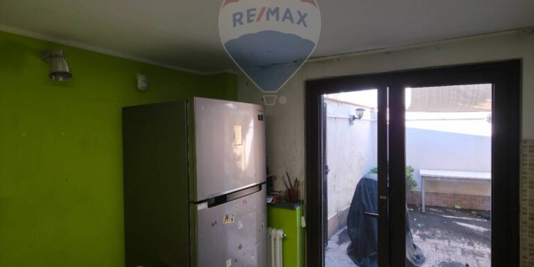 2025090383015-963976-15