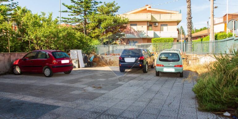 20250905161442-977966-14