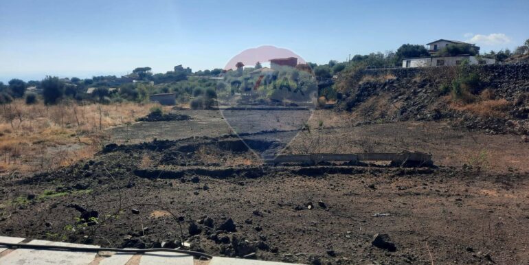 20250905183704-979229-12