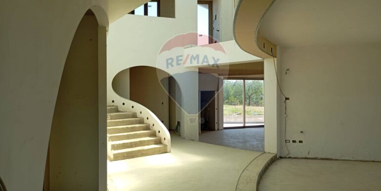 20250905191504-979238-6