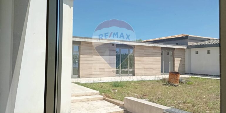 20250905191525-979238-14