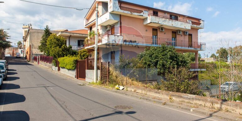 2025090595903-978818-0