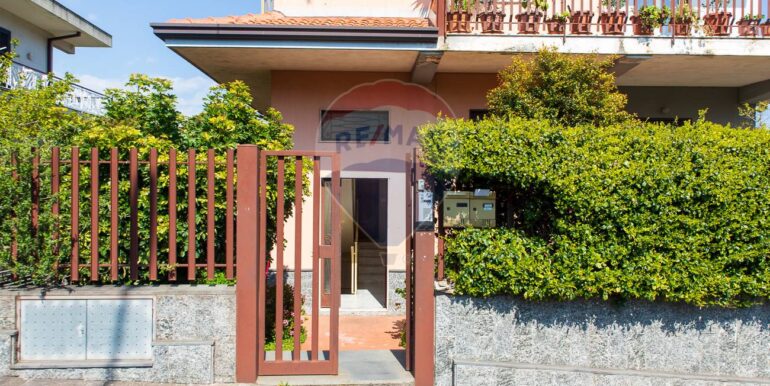 2025090595904-978818-2