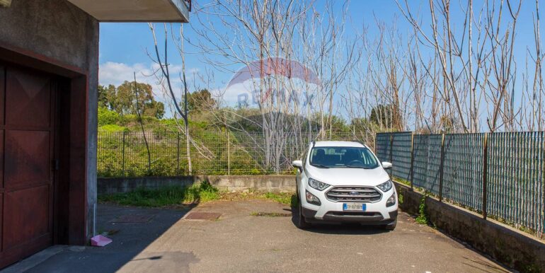 2025090595905-978818-6