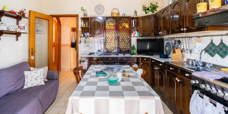 20250909121351-979999-8