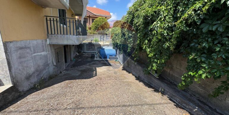 20250909193217-981125-8