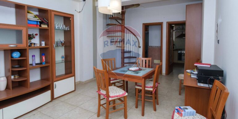 20250910185552-981328-32