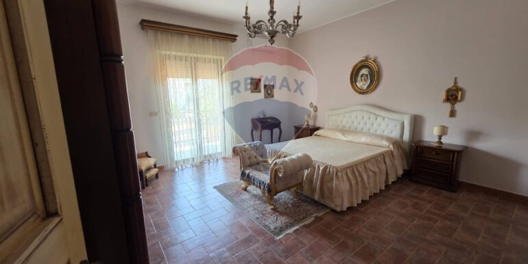 20250915174453-982143-10