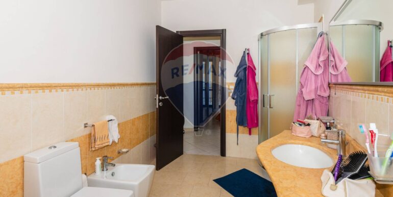 20250917103507-983639-19