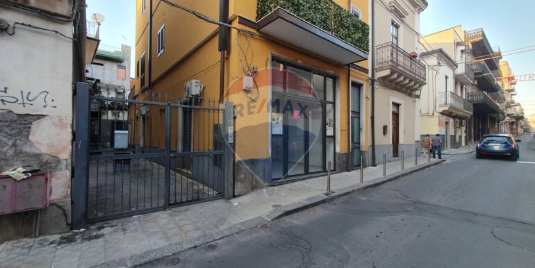 2025091795742-983627-3