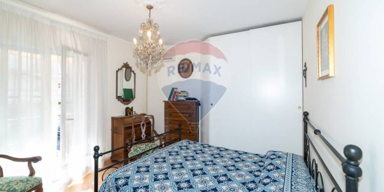 20250918104702-983842-12