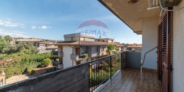 20250919125500-983219-18