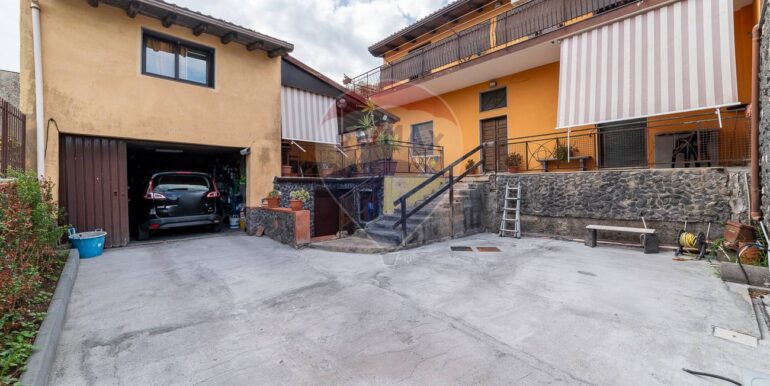 20250919190745-985998-3