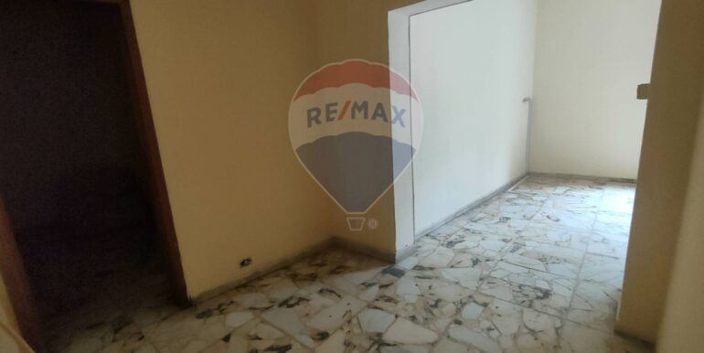 2025091972528-985788-3