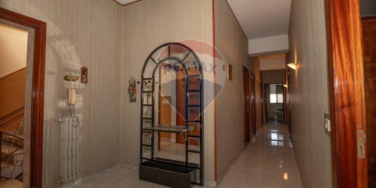 20250922103802-986153-18