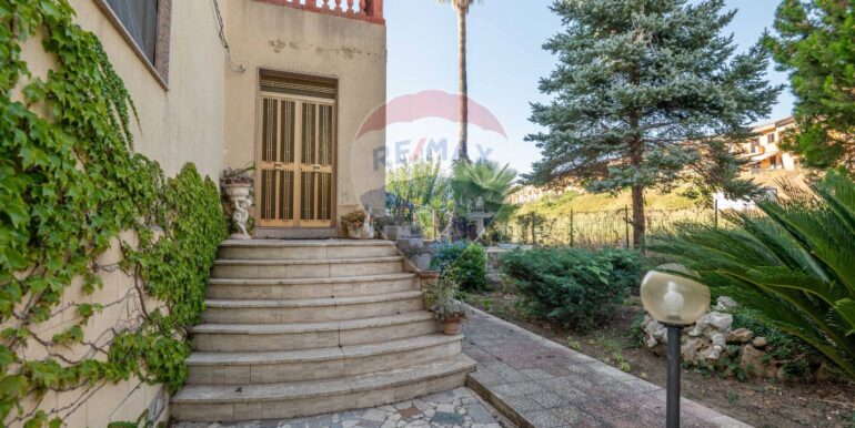 2025092213635-986111-1