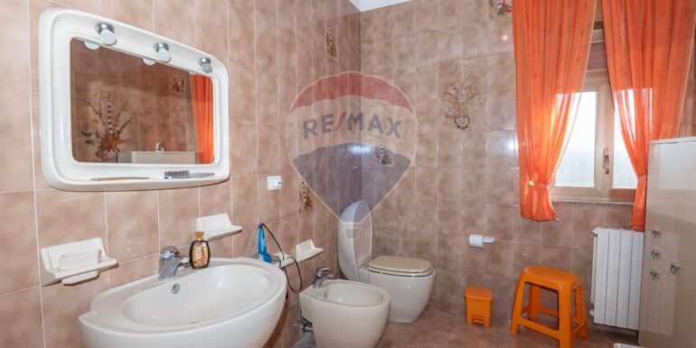 2025092213756-986111-16