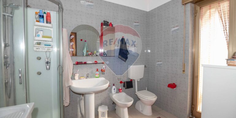 2025092213818-986111-21