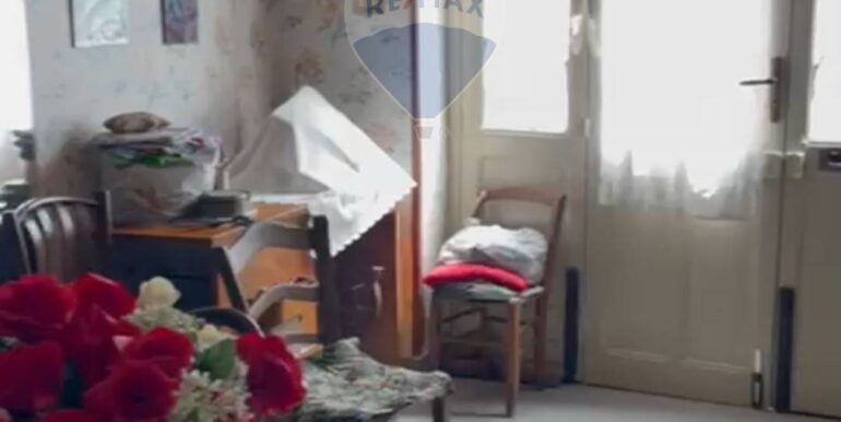 2025092275021-986114-6