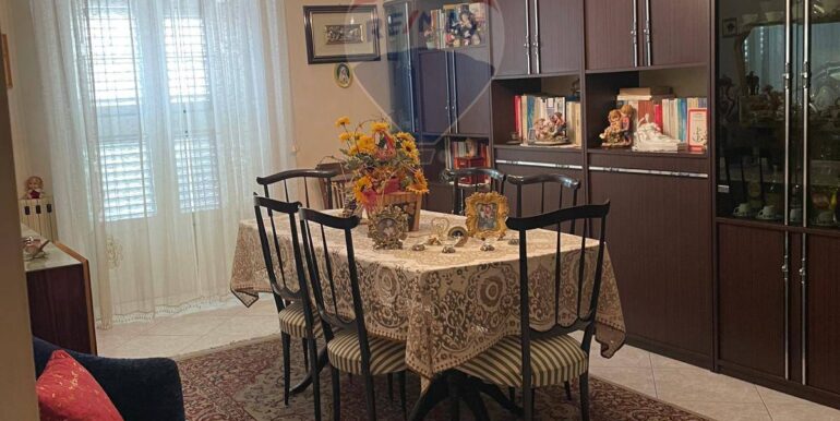 2025092275035-986114-11