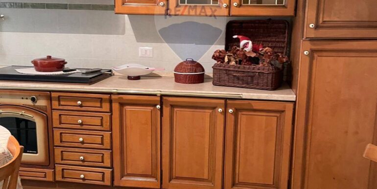 2025092275049-986114-16