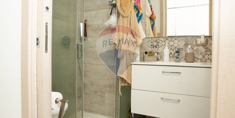 20250925210143-987793-17