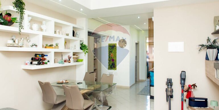 20250925210143-987793-8