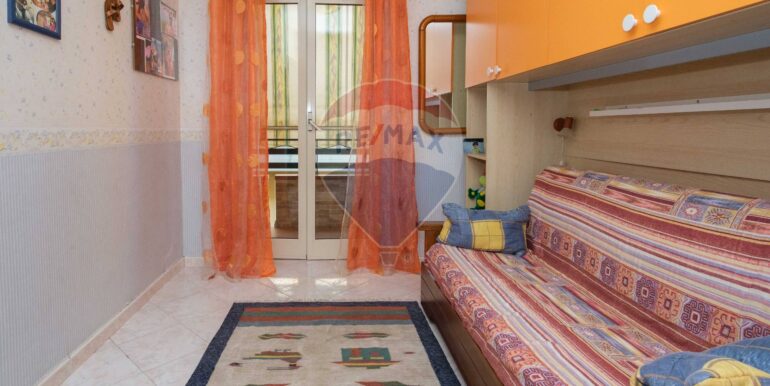 20250926182118-988747-12