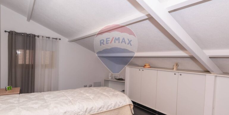 20241203200141-906076-14